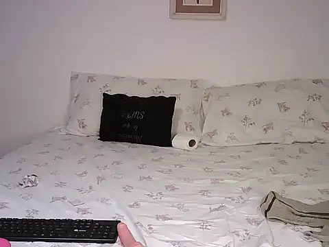 katerinepol online show from December 19, 2025, 8:27 am