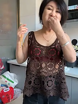 Snapshot of luckybaby666999 chatting on March 28, 2026, 12:44 am luckybaby666999 online show from March 28, 2026, 12:44 am