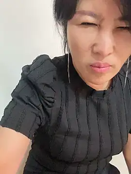 Snapshot of luckybaby666999 chatting on April 13, 2026, 4:27 am luckybaby666999 online show from April 13, 2026, 4:27 am