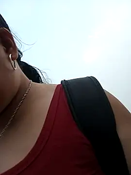 sary-hot2x online show from April 15, 2026, 11:05 am