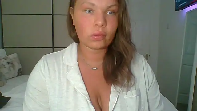 Snapshot of GEMMARMALADE chatting on June 3, 2026, 3:50 pm GEMMARMALADE online show from June 3, 2026, 3:50 pm