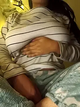 Hotty Tulip online show from February 8, 2026, 7:06 am