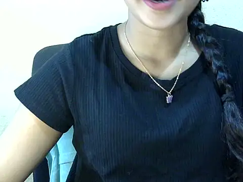 Snapshot of Shab_M chatting on August 4, 2026, 7:46 am Shab M online show from August 4, 2026, 7:46 am
