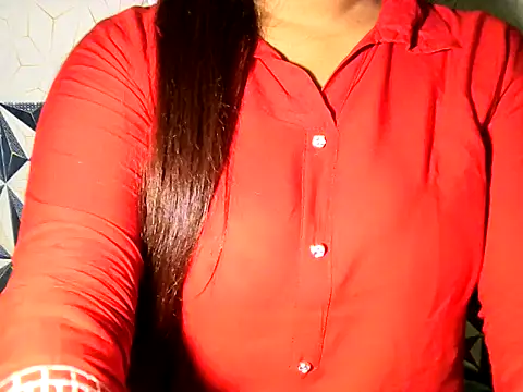 Hotty Suzuka online show from May 9, 2026, 3:54 am