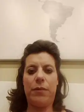 Snapshot of bambolinablu chatting on December 19, 2025, 5:37 pm bambolinablu online show from December 19, 2025, 5:37 pm