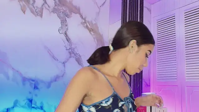 Snapshot of BellaHarpeer chatting on February 25, 2026, 7:25 pm BellaHarpeer online show from February 25, 2026, 7:25 pm