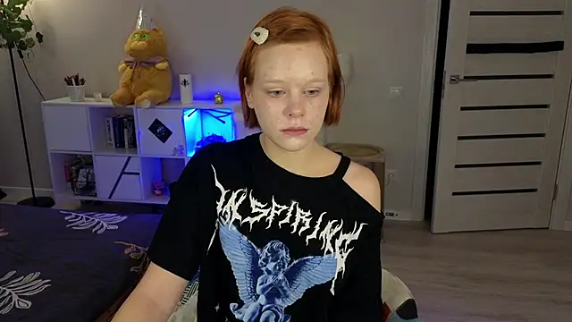 Lace Thrill online show from December 4, 2025, 10:53 pm