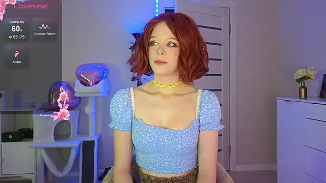 Lace Thrill online show from May 21, 2026, 2:31 am