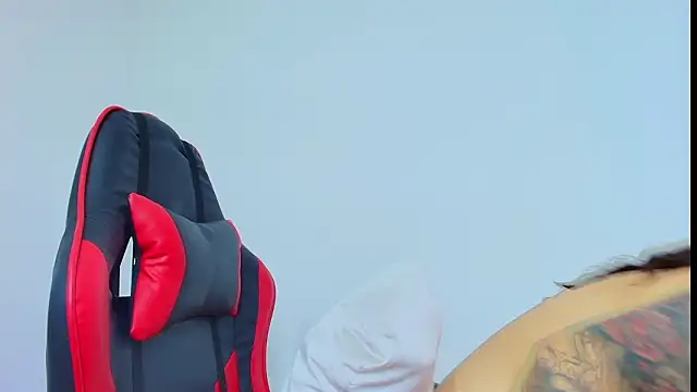 sara santana   online show from February 13, 2026, 3:17 am