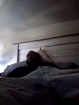 iLOVETRAY96 online show from March 12, 2026, 6:45 pm