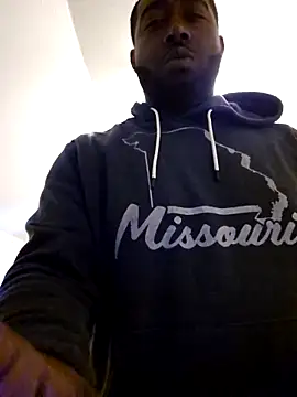 iLOVETRAY96 online show from April 7, 2026, 4:53 pm