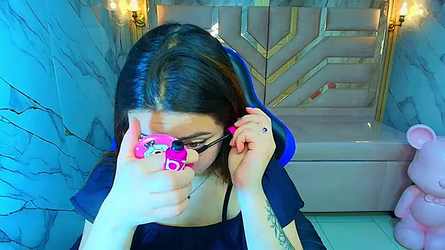 emily  r  online show from January 7, 2026, 12:54 pm