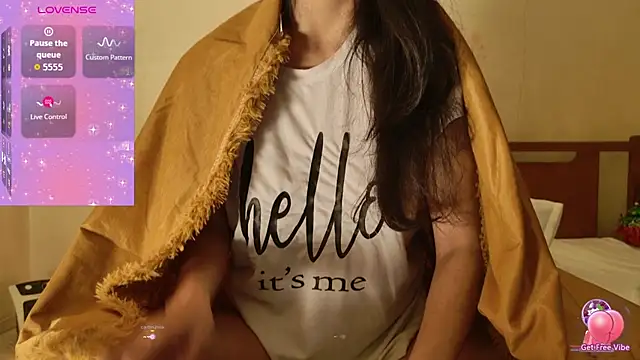 MoonLipsON- online show from January 7, 2026, 11:43 pm