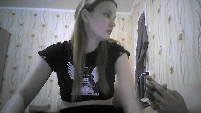 EvgeniyXAnna online show from February 24, 2026, 7:48 pm