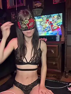 xoxosluttygirl online show from December 16, 2025, 5:50 pm