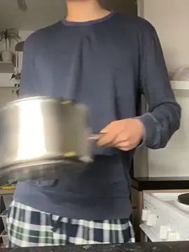 hungspanishtwink online show from February 1, 2026, 10:30 pm