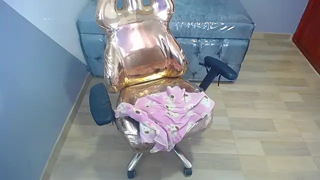 eva smit t online show from February 3, 2026, 6:40 am