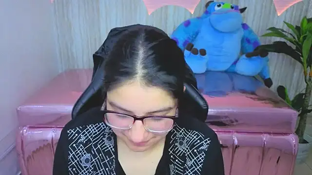 eva smit t online show from February 10, 2026, 3:38 am