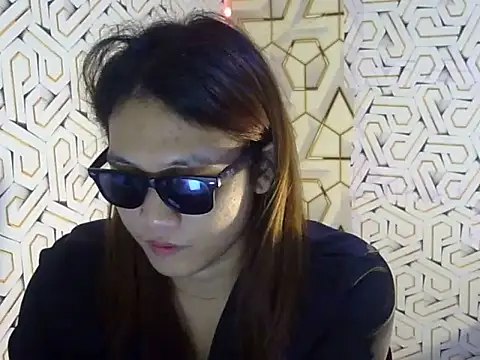 luna love bitex online show from April 3, 2026, 8:04 pm