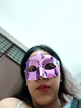 Shivani hotty online show from March 9, 2026, 3:04 pm