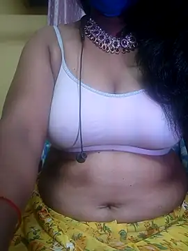 Preeti345 online show from May 27, 2026, 2:35 pm