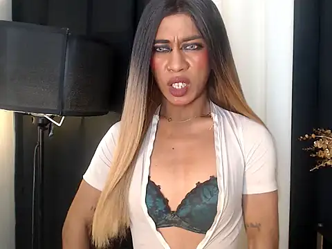 TsBlackHORSECOCKcalix online show from March 20, 2026, 8:32 pm