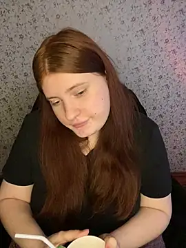 Snapshot of NicollVeys chatting on February 10, 2026, 2:49 pm NicollVeys online show from February 10, 2026, 2:49 pm