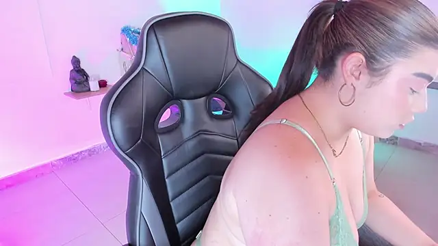 AngelMoonEyes online show from December 16, 2025, 3:55 am