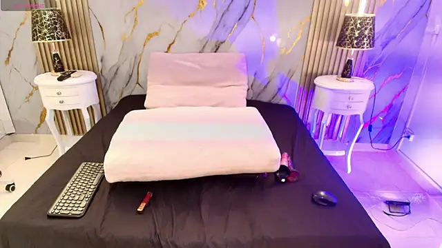 AprillRoss online show from April 20, 2026, 12:41 pm