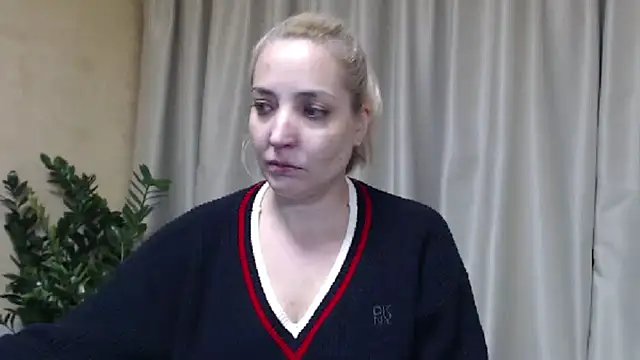 sweetpussy online show from November 12, 2025, 4:22 pm