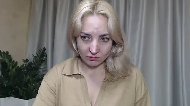 sweetpussy online show from October 3, 2025, 1:56 pm