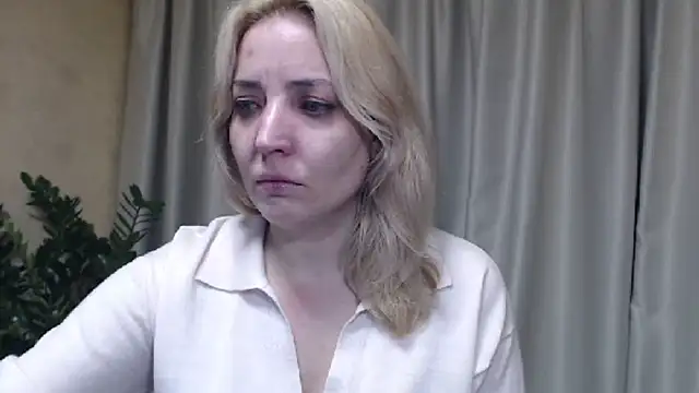 sweetpussy online show from November 7, 2025, 3:49 pm