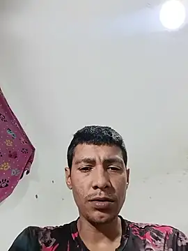 valenpaisita2123 online show from January 17, 2026, 12:37 am