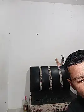 valenpaisita2123 online show from February 17, 2026, 1:03 am