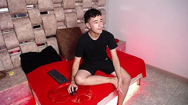 Snapshot of KathyAiden chatting on March 2, 2026, 8:05 pm KathyAiden online show from March 2, 2026, 8:05 pm