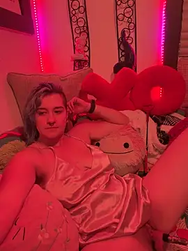 rosiebuddy online show from February 12, 2026, 12:21 am