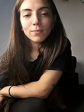 Snapshot of Ceciihot chatting on April 10, 2026, 2:07 am Ceciihot online show from April 10, 2026, 2:07 am