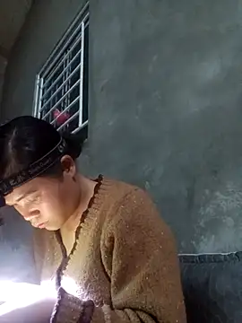 Snapshot of mon-monk chatting on January 15, 2026, 1:03 pm mon-monk online show from January 15, 2026, 1:03 pm