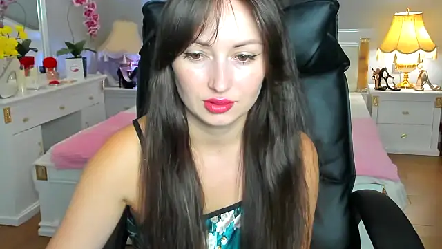Snapshot of RosiAlina chatting on July 17, 2026, 6:32 am RosiAlina online show from July 17, 2026, 6:32 am