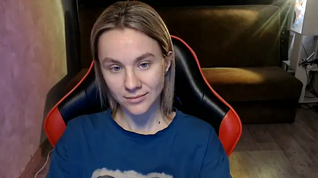 MiaBun1 online show from April 6, 2026, 4:52 pm