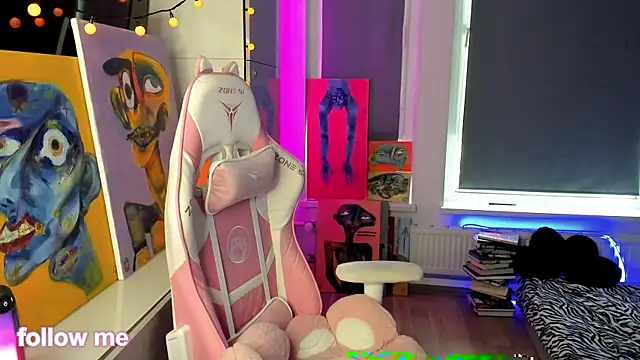 enigmastella online show from January 10, 2026, 11:05 am