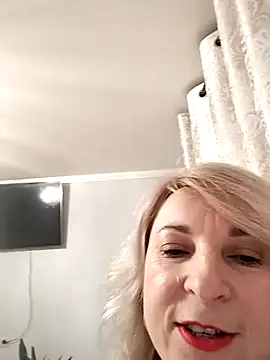 AhlyssaLove1155 online show from December 17, 2025, 7:52 pm