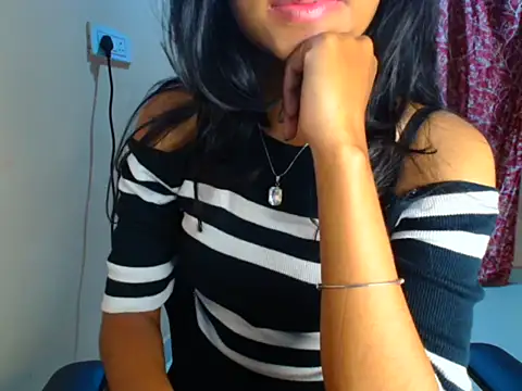 Snapshot of Sexy_Sanaya2 chatting on February 18, 2026, 12:19 am Sexy Sanaya2 online show from February 18, 2026, 12:19 am