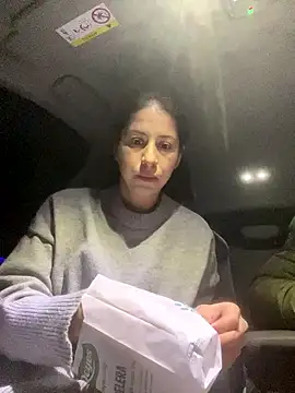 coupledeea online show from January 18, 2026, 6:33 pm