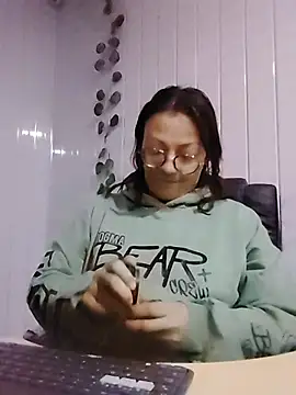 Snapshot of Susana_Rojas chatting on February 24, 2026, 1:39 am Susana Rojas online show from February 24, 2026, 1:39 am