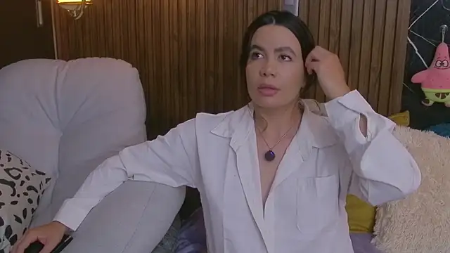 ValentinaEliot online show from February 1, 2026, 2:32 am