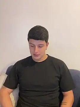 Goldenknight33 online show from April 21, 2026, 9:10 pm