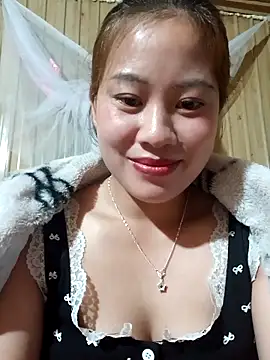 mayni012314 online show from December 17, 2025, 7:08 pm