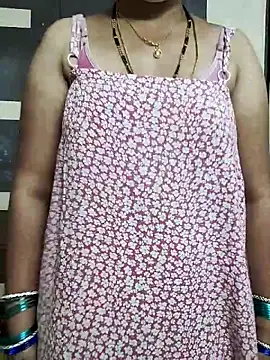 Snapshot of bhavyasri_55 chatting on December 17, 2025, 1:49 pm bhavyasri 55 online show from December 17, 2025, 1:49 pm