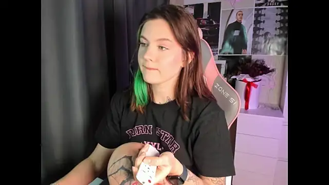 NikkieKitty online show from January 16, 2026, 11:58 am